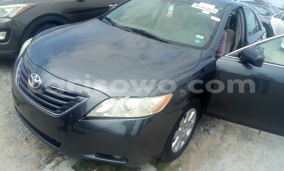 Ra Àlòkù Toyota Camry Brown Ọkọ̀ in Cotonou ni Benin Ra Àlòkù Toyota Camry Brown Ọkọ̀ in Cotonou ni Benin