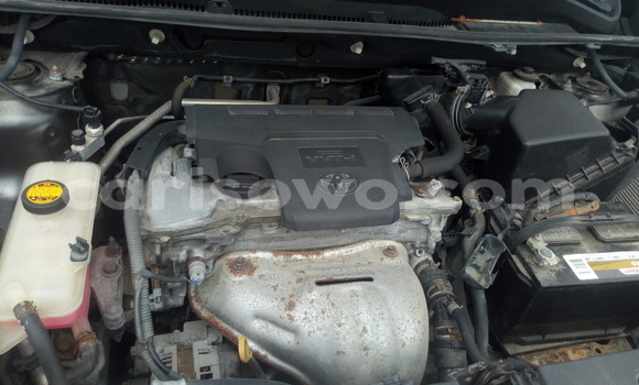 Ra Àlòkù Toyota RAV4 Brown Ọkọ̀ in Cotonou ni Benin Ra Àlòkù Toyota RAV4 Brown Ọkọ̀ in Cotonou ni Benin