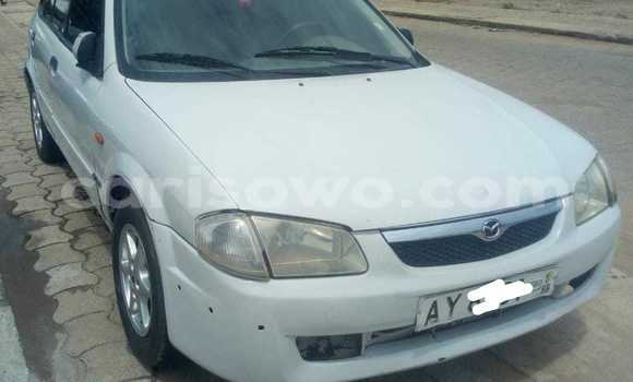 Sayi Na hannu Mazda 323 White Mota in Cotonou a Benin Sayi Na hannu Mazda 323 White Mota in Cotonou a Benin