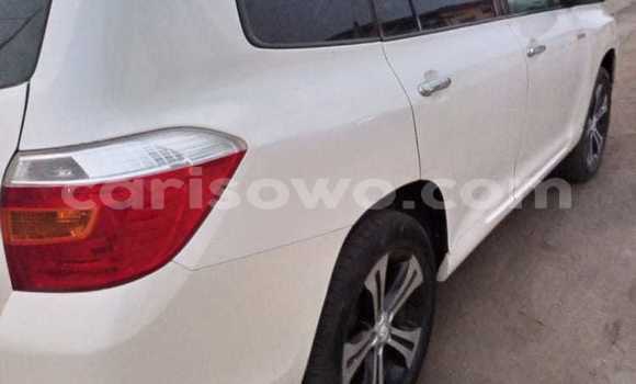 Buy Used Toyota Highlander White Car in Abomey Calavi in Benign Buy Used Toyota Highlander White Car in Abomey Calavi in Benign
