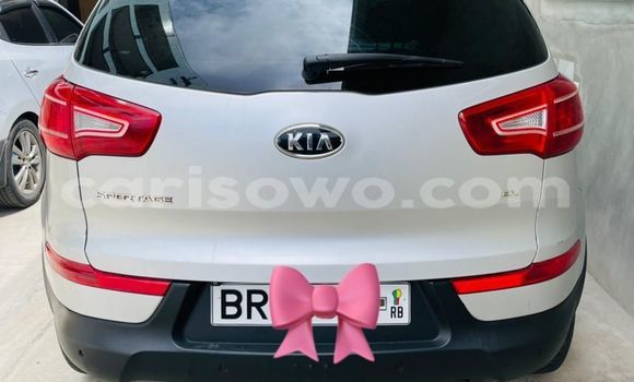 Sayi Na hannu Kia Sportage Azurfa Mota in Cotonou a Benin Sayi Na hannu Kia Sportage Azurfa Mota in Cotonou a Benin