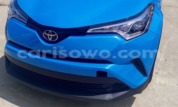 Sayi Na hannu Toyota C-HR Blue Mota in Cotonou a Benin Sayi Na hannu Toyota C-HR Blue Mota in Cotonou a Benin