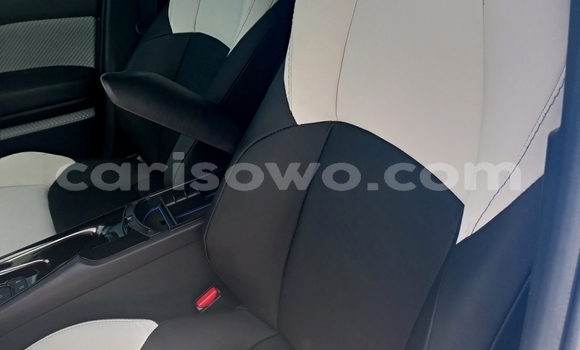 Sayi Na hannu Toyota C-HR Blue Mota in Cotonou a Benin Sayi Na hannu Toyota C-HR Blue Mota in Cotonou a Benin