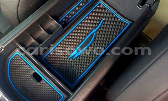 Sayi Na hannu Toyota C-HR Blue Mota in Cotonou a Benin Sayi Na hannu Toyota C-HR Blue Mota in Cotonou a Benin