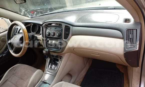 Buy Used Toyota Highlander Silver Car in Cotonou in Benign Buy Used Toyota Highlander Silver Car in Cotonou in Benign