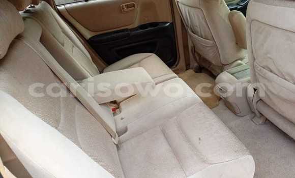 Acheter Occasion Voiture Toyota Highlander Beige à Abomey Calavi, Benin Acheter Occasion Voiture Toyota Highlander Beige à Abomey Calavi, Benin