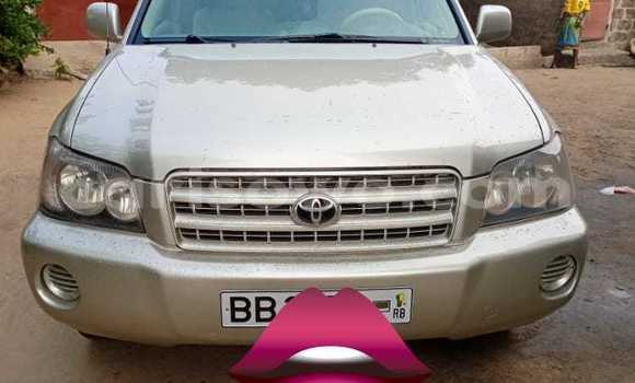 Acheter Occasion Voiture Toyota Highlander Beige à Abomey Calavi, Benin Acheter Occasion Voiture Toyota Highlander Beige à Abomey Calavi, Benin