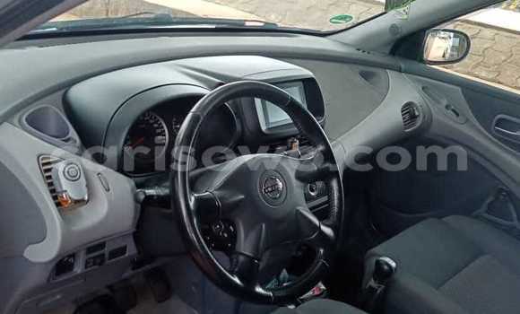 Sayi Na hannu Nissan Almera Tino Blue Mota in Porto Novo a Benin Sayi Na hannu Nissan Almera Tino Blue Mota in Porto Novo a Benin