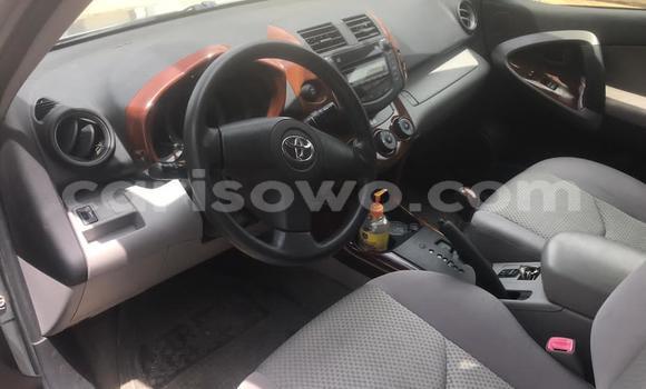 Ra Àlòkù Toyota RAV4 Silver Ọkọ̀ in Cotonou ni Benin Ra Àlòkù Toyota RAV4 Silver Ọkọ̀ in Cotonou ni Benin