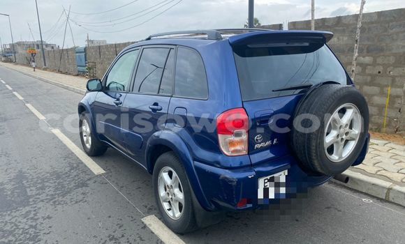Buy Used Toyota RAV4 Blue Car in Abomey Calavi in Benign Buy Used Toyota RAV4 Blue Car in Abomey Calavi in Benign