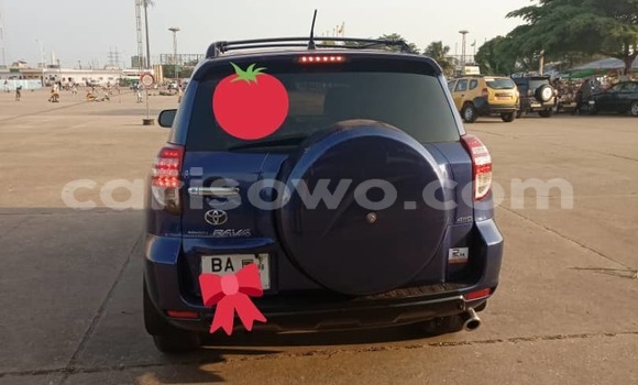Ra Àlòkù Toyota RAV4 Blue Ọkọ̀ in Cotonou ni Benin Ra Àlòkù Toyota RAV4 Blue Ọkọ̀ in Cotonou ni Benin