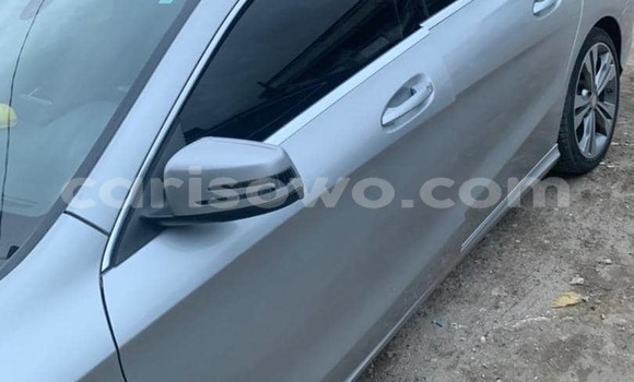 Sayi Na hannu Mercedes-Benz CLA-klasse Blue Mota in Cotonou a Benin Sayi Na hannu Mercedes-Benz CLA-klasse Blue Mota in Cotonou a Benin