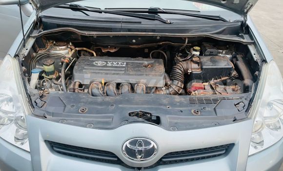 Buy Used Toyota Corolla Verso Silver Car in Abomey Calavi in Benign Buy Used Toyota Corolla Verso Silver Car in Abomey Calavi in Benign