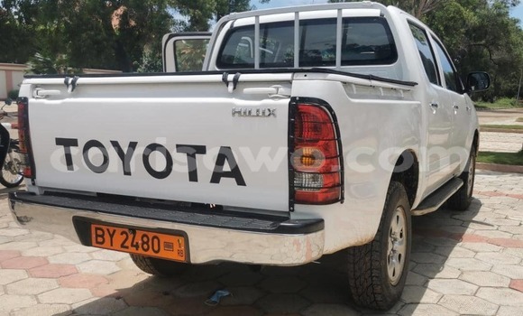 Acheter Occasion Voiture Toyota Hilux Blanc à Cotonou, Benin Acheter Occasion Voiture Toyota Hilux Blanc à Cotonou, Benin