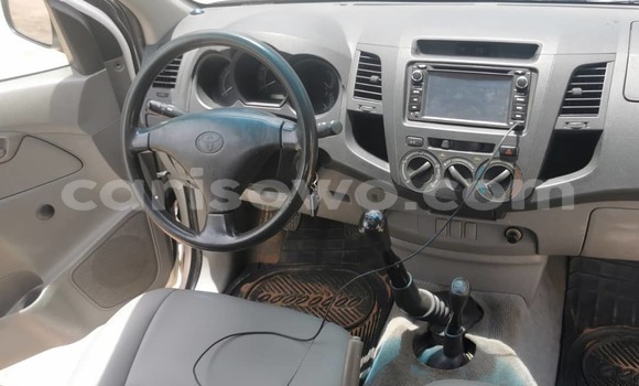 Acheter Occasion Voiture Toyota Hilux Blanc à Cotonou, Benin Acheter Occasion Voiture Toyota Hilux Blanc à Cotonou, Benin