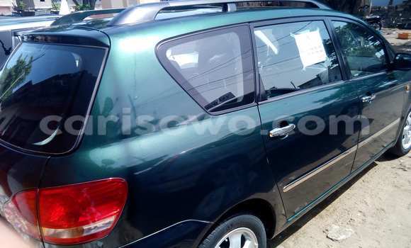 Ra Àlòkù Toyota Avensis Alawọ ewe Ọkọ̀ in Savalou ni Benin Ra Àlòkù Toyota Avensis Alawọ ewe Ọkọ̀ in Savalou ni Benin