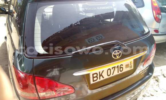 Ra Àlòkù Toyota Avensis Alawọ ewe Ọkọ̀ in Savalou ni Benin Ra Àlòkù Toyota Avensis Alawọ ewe Ọkọ̀ in Savalou ni Benin