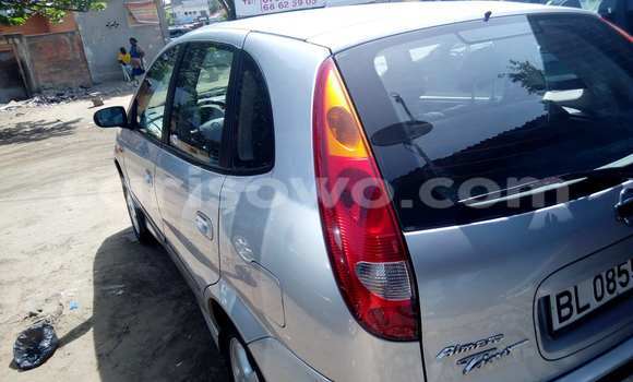 Sayi Na hannu Nissan Almera Azurfa Mota in Cotonou a Benin Sayi Na hannu Nissan Almera Azurfa Mota in Cotonou a Benin