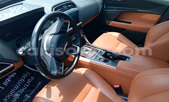 Ra Àlòkù Jaguar XE funfun Ọkọ̀ in Cotonou ni Benin Ra Àlòkù Jaguar XE funfun Ọkọ̀ in Cotonou ni Benin