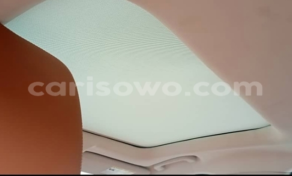 Ra Àlòkù Jaguar XE funfun Ọkọ̀ in Cotonou ni Benin Ra Àlòkù Jaguar XE funfun Ọkọ̀ in Cotonou ni Benin