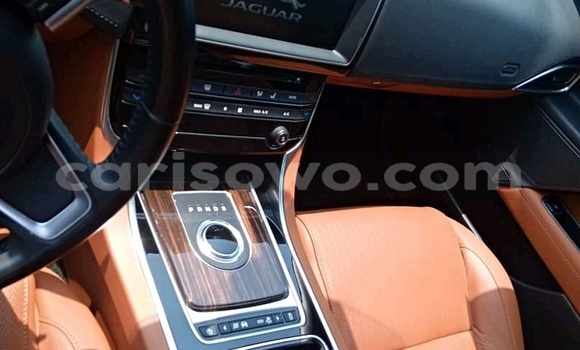 Ra Àlòkù Jaguar XE funfun Ọkọ̀ in Cotonou ni Benin Ra Àlòkù Jaguar XE funfun Ọkọ̀ in Cotonou ni Benin