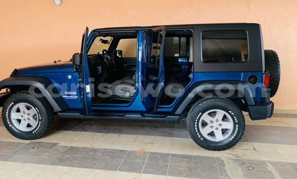 Acheter Occasion Voiture Jeep Wrangler Bleu à Cotonou, Benin Acheter Occasion Voiture Jeep Wrangler Bleu à Cotonou, Benin