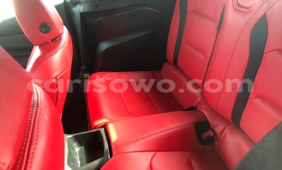 Acheter Occasion Voiture Chevrolet Camaro Blanc à Cotonou, Benin Acheter Occasion Voiture Chevrolet Camaro Blanc à Cotonou, Benin