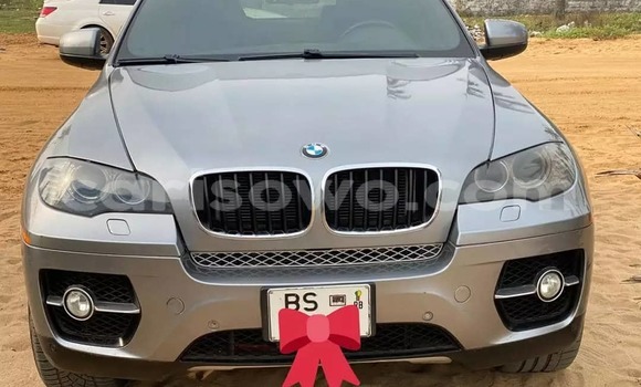 Ra Àlòkù BMW X6 Silver Ọkọ̀ in Abomey Calavi ni Benin Ra Àlòkù BMW X6 Silver Ọkọ̀ in Abomey Calavi ni Benin