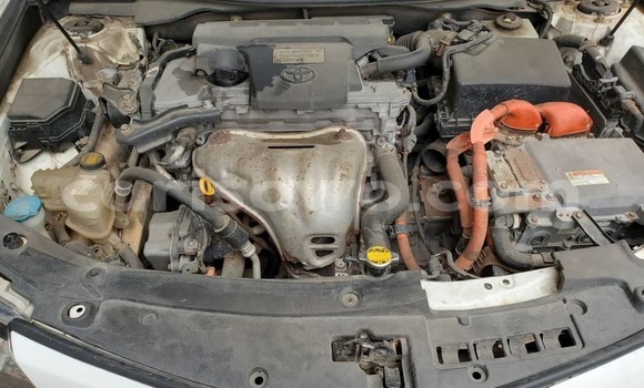 Ra Àlòkù Toyota Camry funfun Ọkọ̀ in Abomey Calavi ni Benin Ra Àlòkù Toyota Camry funfun Ọkọ̀ in Abomey Calavi ni Benin