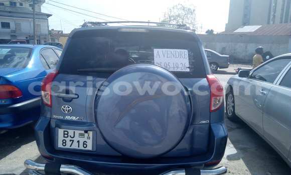 Acheter Occasion Voiture Toyota RAV4 Bleu à Cotonou, Benin Acheter Occasion Voiture Toyota RAV4 Bleu à Cotonou, Benin
