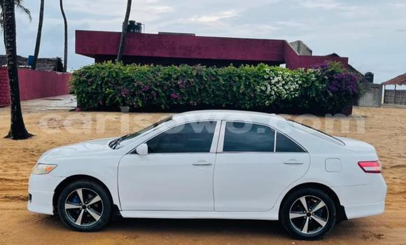 Acheter Occasion Voiture Toyota Camry Blanc à Abomey Calavi, Benin Acheter Occasion Voiture Toyota Camry Blanc à Abomey Calavi, Benin