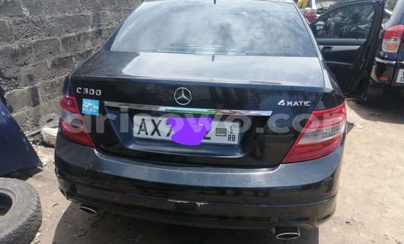 Acheter Occasion Voiture Mercedes-Benz 300–Series Noir à Cotonou, Benin