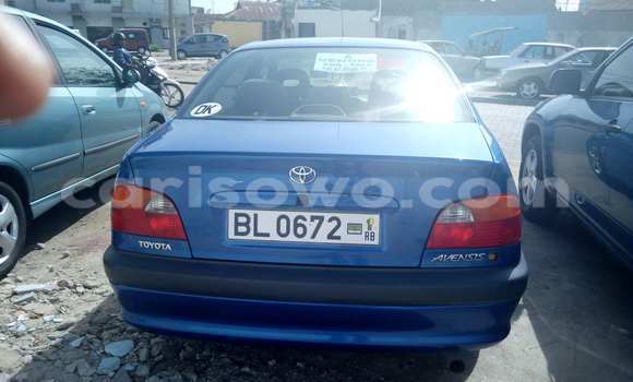 Acheter Occasion Voiture Toyota Avensis Bleu à Cotonou au Benin Acheter Occasion Voiture Toyota Avensis Bleu à Cotonou au Benin