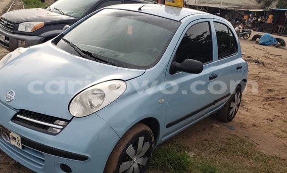 Sayi Na hannu Nissan Micra Blue Mota in Cotonou a Benin