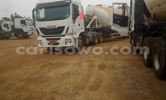 Ra Àlòkù IVECO Massif funfun Ọkọ̀ in Cotonou ni Benin Ra Àlòkù IVECO Massif funfun Ọkọ̀ in Cotonou ni Benin