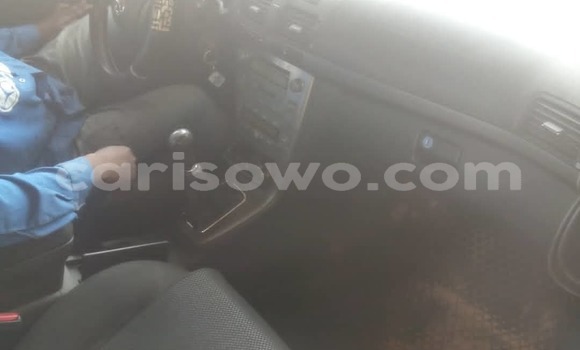 Ra Àlòkù Toyota Corolla Silver Ọkọ̀ in Abomey Calavi ni Benin Ra Àlòkù Toyota Corolla Silver Ọkọ̀ in Abomey Calavi ni Benin