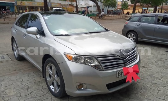 Buy Used Toyota Venza Silver Car in Abomey Calavi in Benign Buy Used Toyota Venza Silver Car in Abomey Calavi in Benign