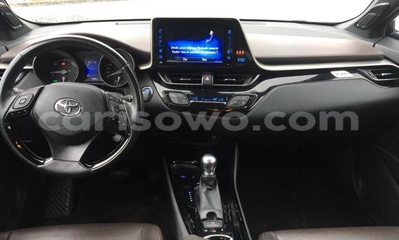 Acheter Occasion Voiture Toyota C-HR Gris à Cotonou, Benin Acheter Occasion Voiture Toyota C-HR Gris à Cotonou, Benin