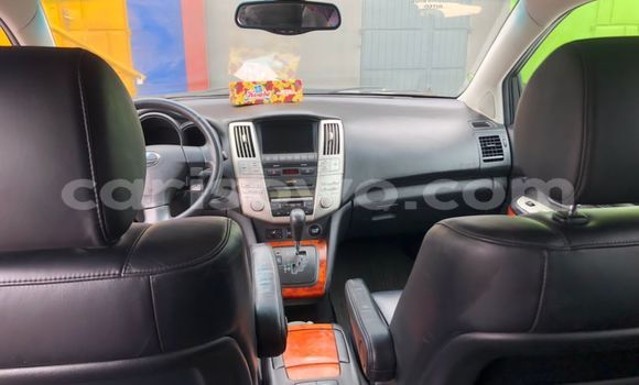 Ra Àlòkù Lexus RX 330 Silver Ọkọ̀ in Abomey Calavi ni Benin Ra Àlòkù Lexus RX 330 Silver Ọkọ̀ in Abomey Calavi ni Benin