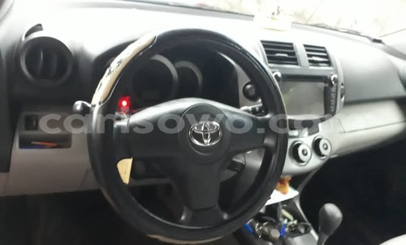 Acheter Occasion Voiture Toyota RAV4 Gris à Abomey Calavi, Benin Acheter Occasion Voiture Toyota RAV4 Gris à Abomey Calavi, Benin