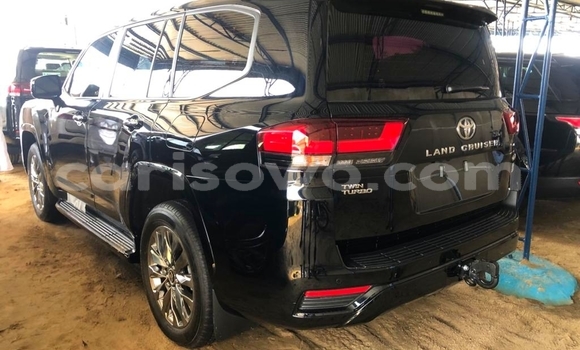 Sayi Na hannu Toyota Land Cruiser Black Mota in Cotonou a Benin Sayi Na hannu Toyota Land Cruiser Black Mota in Cotonou a Benin