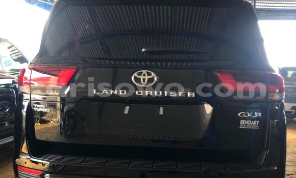 Sayi Na hannu Toyota Land Cruiser Black Mota in Cotonou a Benin Sayi Na hannu Toyota Land Cruiser Black Mota in Cotonou a Benin