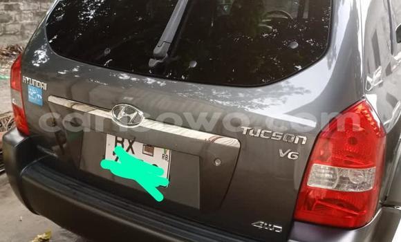 Acheter Occasion Voiture Hyundai Tucson Noir à Cotonou, Benin Acheter Occasion Voiture Hyundai Tucson Noir à Cotonou, Benin