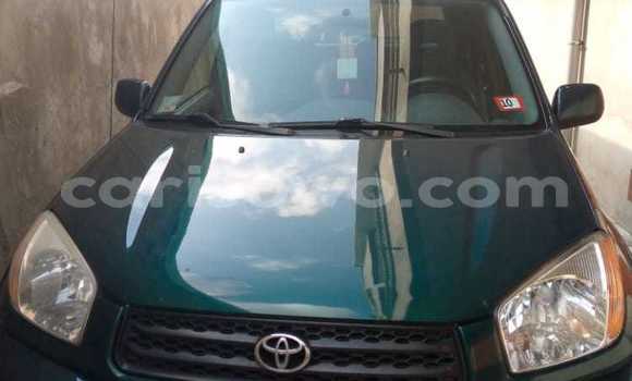 Ra Àlòkù Toyota RAV4 Black Ọkọ̀ in Abomey Calavi ni Benin
