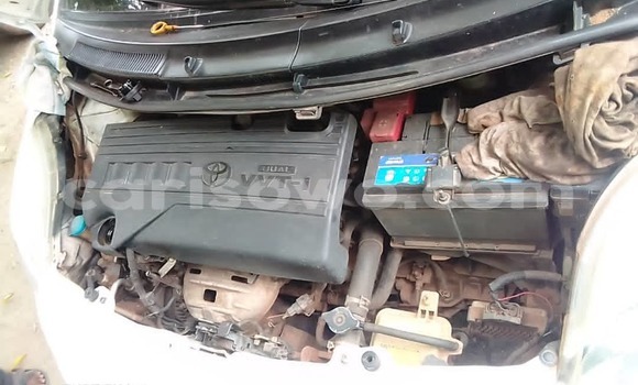 Buy Used Toyota Yaris White Car in Abomey Calavi in Benign Buy Used Toyota Yaris White Car in Abomey Calavi in Benign