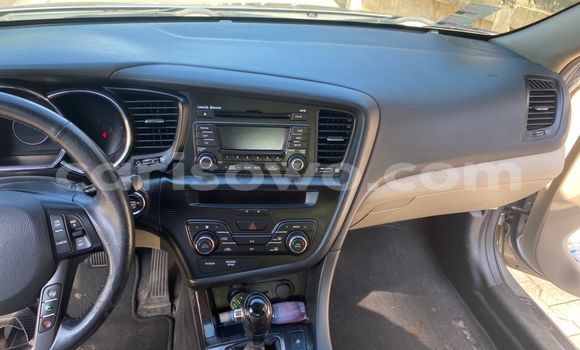 Acheter Occasion Voiture Kia Optima Gris à Cotonou, Benin Acheter Occasion Voiture Kia Optima Gris à Cotonou, Benin