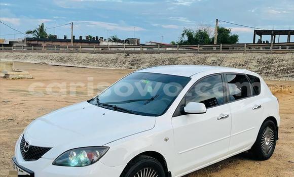 Buy Used Mazda 3 White Car in Abomey Calavi in Benign Buy Used Mazda 3 White Car in Abomey Calavi in Benign
