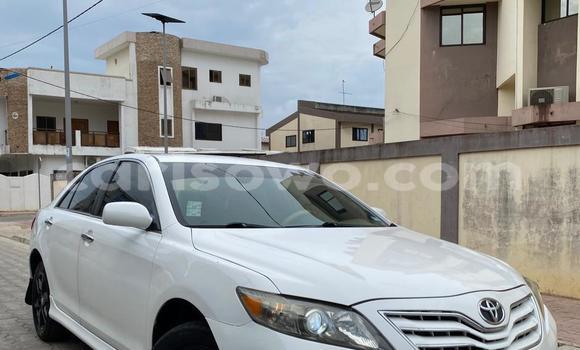 Buy Used Toyota Camry White Car in Abomey Calavi in Benign