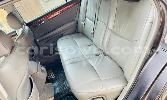 Ra Àlòkù Toyota Avalon Silver Ọkọ̀ in Abomey Calavi ni Benin Ra Àlòkù Toyota Avalon Silver Ọkọ̀ in Abomey Calavi ni Benin