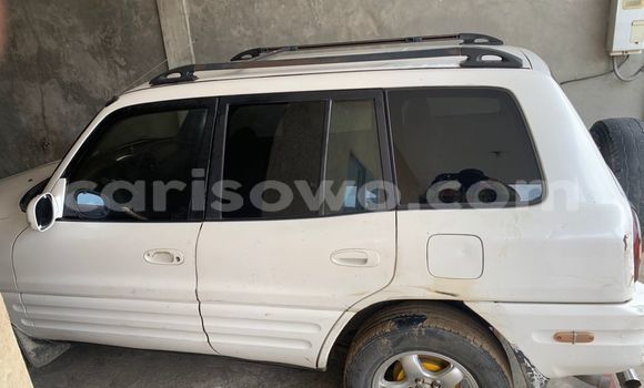 Acheter Occasion Voiture Toyota RAV4 Blanc à Abomey Calavi, Benin